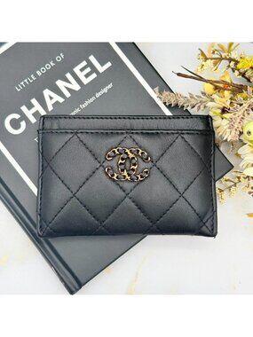 Chanel 19 Lambskin Card Case